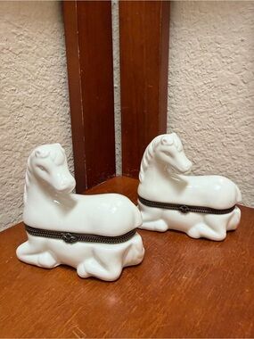 Vintage Greenbrier International White Horse Trinket Boxes (2)